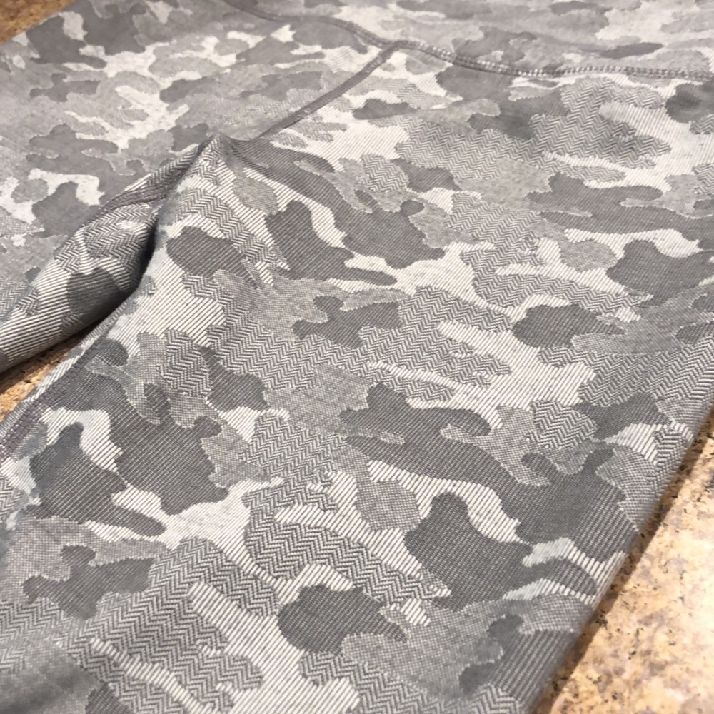 Kyodan Gray Camo Type Pattern Stretch Leggings Pa… - image 2